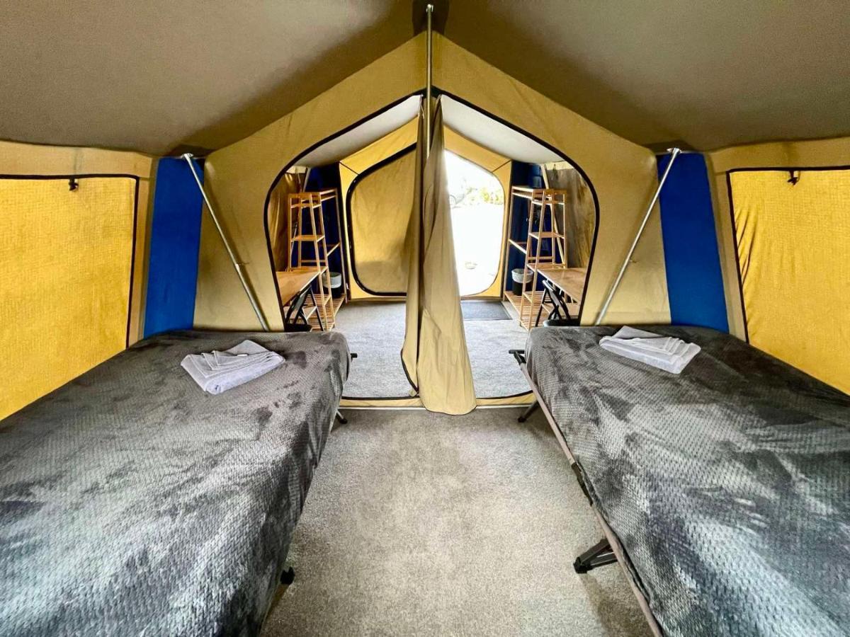 Mycow Accommodation Mackay Exteriör bild