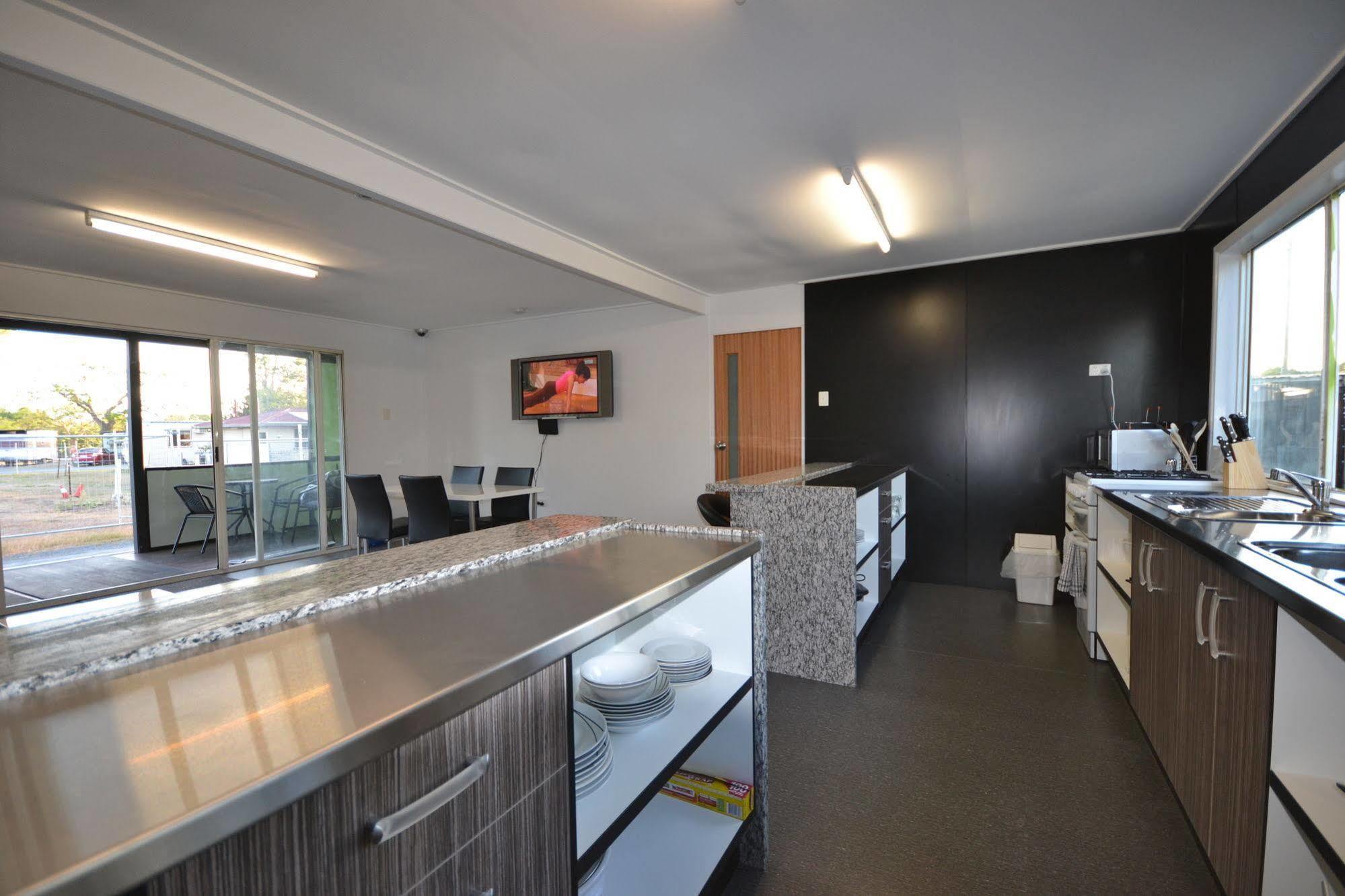 Mycow Accommodation Mackay Exteriör bild